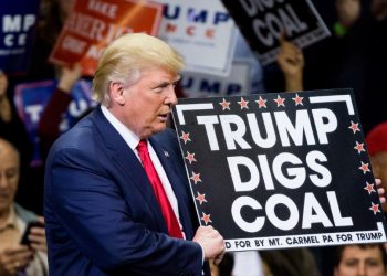 Federal regulators have rejected a controversial Trump administration proposal that would have propped up slumping coal companies.