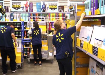 Walmart's U.S. employees to $11 and dishing out bonuses of up to $1,000, crediting President Trump's tax cut for enabling the move," Nathan Bomey reports for USA Today.