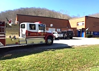 First responders were on the scene quickly this morning in answer to a small stove fire at Fallsburg Elementary School. Noone was injured and school continued on the regular schedule.