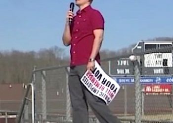 Local teacher's assn. president Scott Osborne speaking at teacher rally. Osborne said the best thing about the teacher rallies accross the state and in Frankfort is that it showed more teacher unity than has been demonstrated in years.