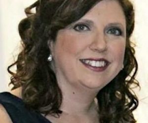 MARTIN CO. ATTORNEY RETIRES EARLY, TURNS REINS OVER TO PHELPS