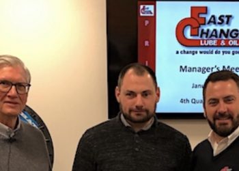 BLIND, DOUBLE AMPUTEE MARINE HERO GIVES UPLIFTING SPEECH TO FAST CHANGE MANAGERS