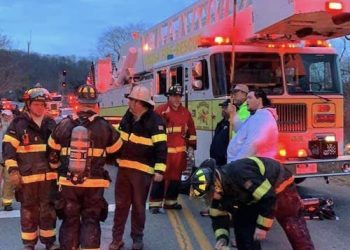 TWO ESCAPE HOUSE FIRE IN LOUISA, PET PERISHES