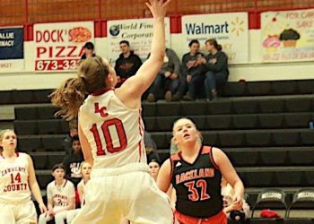 LADY DAWGS GET BY RACELAND WITH BIG 4TH QUARTER