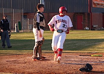 DAWGS STILL UNDEFEATED WITH PAINTSVILLE LOOMING