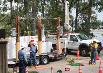 KENTUCKY POWER LIVE LINE DEMO TO VISIT HILLBILLY DAYS
