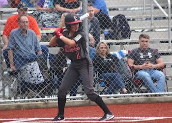 LADY DAWGS WIN THRILLER IN LYNDEL POTTER MEMORIAL TOURNAMENT