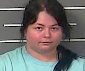 MAGOFFIN NURSE CHARGED IN FEDERAL INDICTMENT FOR DILUTING DRUGS IN HOSPITAL