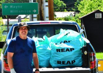 VOLUNTEERS SNAG 4O BAGS OF TRASH IN FT. GAY IN WAYNE CLEANUP DAY EVENT