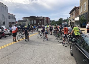 35 CYCLISTS FROM TRI-STATE  CYCLE CLUBS TOUR LAWRENCE COUNTY