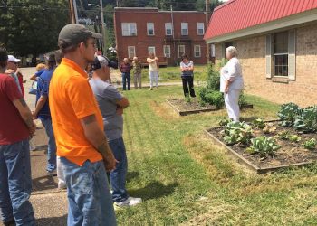 ARC’s Sanibel House honored by Extension agency for ‘Recovery Garden’