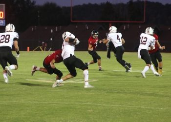 Dawgs fall behind early and lose to #1 Pikeville, First District game Thursday