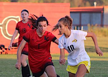 Webb scores game winning goal as Lawrence Co. advances to 15th Region Girls Soccer Championship