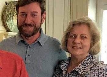 FAMILY MEMBERS COME TO DEFENSE OF BOOTH  IN MARTIN COUNTY TAX CASE