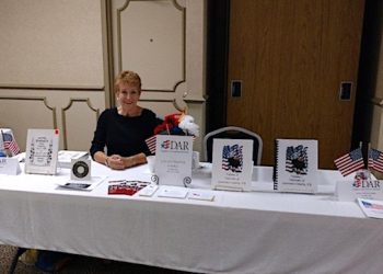 New Year Begins for Louisa DAR Chapter