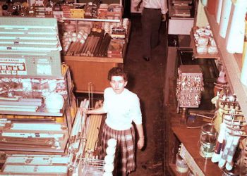 GROWING UP IN LOUISA:   Department Stores