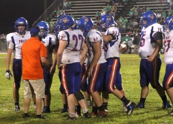 Rebels earn Home playoff game with blowout of Hannan