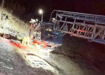 DOG GONE, ALMOST: INEZ FIRE & RESCUE DEPARTMENT HELP SAVE FAMILY DOG STRANDED FROM EDGE OF HIGH CLIFF