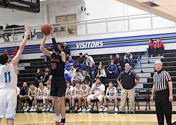 Dawgs 4-0 in 58th District after beating Floyd Central, Travel to Betsy Layne in a Girl/Boy Doubleheader Tonight