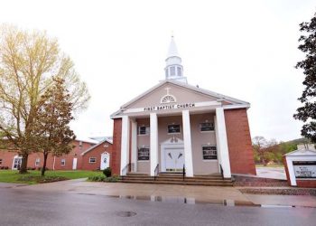 LOUISA FIRST BAPTIST, MANY OTHER CHURCHES PLAN TO HOLD SERVICES DESPITE GOVERNOR’S WARNING