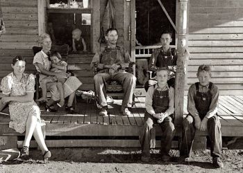 GROWING UP IN LOUISA: After Dinner, Family Time