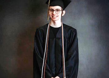 FLAT GAP STUDENT AWARDED $10,000 PER YEAR  CURTIS SCHOLARSHIP