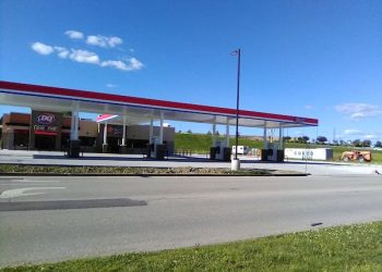 NEW DQ/ZIP ZONE TO OPEN JUNE 15 IN LOUISA