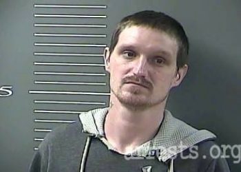 BREAKING NEWS: MARTIN COUNTY PRISONER ESCAPES FROM JAILER TRANSPORT IN JOHNSON COUNTY