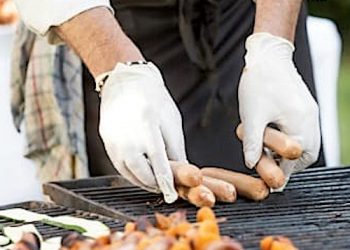 Kentucky Health News: Tips for safe outdoor, social gatherings during this pandemic-impacted holiday