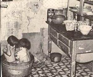 GROWING UP IN LOUISA: Splish, Splash!!!