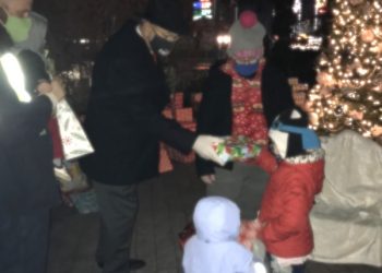 ‘A RAY OF HOPE’ AND SOME COUNTY OFFICES SPONSOR TOY DISTRIBUTION