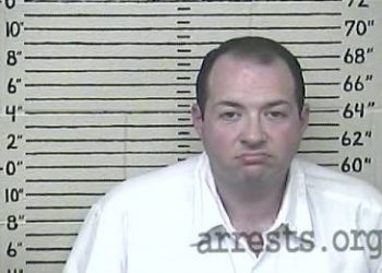 ELLIOTT COUNTY CORONER ARRESTED ON DUI, OTHER CHARGES IN CARTER COUNTY