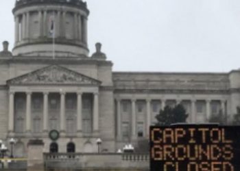 PLANNED ARMED PROTEST IN FRANKFORT FIZZLES