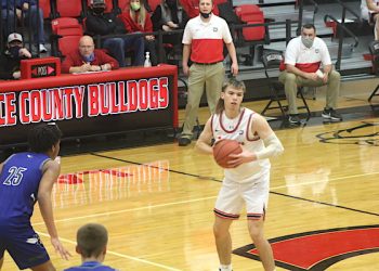 Dawgs win high scoring affair over Floyd Central, Fall versus Rowan Co. on Valentines Day
