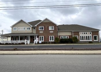 Maternity center helps newborns and mothers battling drug dependency