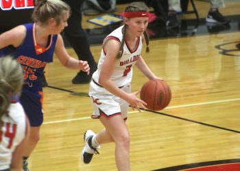 Turnovers doom Lady Dawgs in home loss to Belfry
