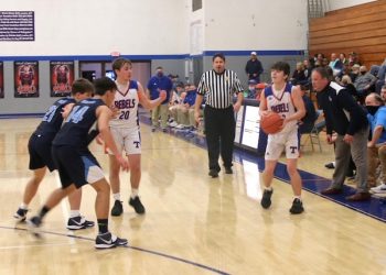 Rebels start the season 2-0, Johnson hits buzzer beater and Muncy eclipses 1,000 points