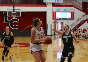 Lady Dawgs on winning streak after beating former Bulldog Paul Miller over the weekend