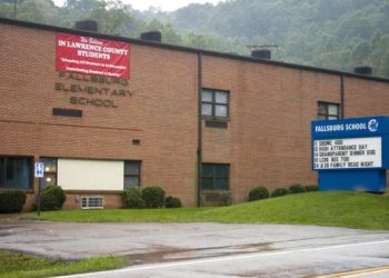 THREE FALLSBURG ELEMENTARY STUDENTS INJURED BY FLYING BROKEN TRAILER WHEEL