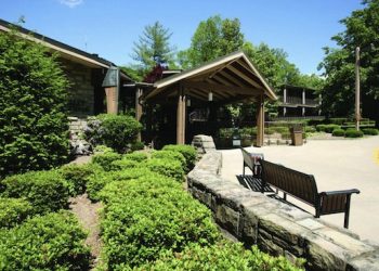 JENNY WILEY RESORT LODGE CLOSED FOR REPAIR; PARK REMAINS OPEN