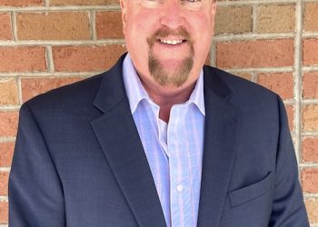 SLONE NAMED BY GOVERNOR TO REPLACE DAVIS AS JUDGE/EXEC IN MARTIN CO.