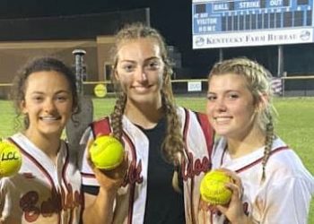 SOFTBALL DAWGS WIN FOURTH IN A ROW, LAST REGULAR SEASON GAME FRIDAY AT HOME