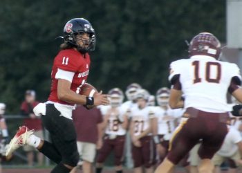 DAWGS PICK UP BIG VICTORY OVER RUSSELL IN A TOP TEN SHOWDOWN