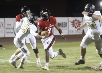 DAWGS FALL IN HEARTBREAKING FASHION IN FINAL REGULAR SEASON GAME, HOST MAGOFFIN CO. IN PLAYOFF OPENER NEXT WEEK