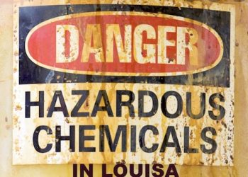 ELDERLY LOUISA COUPLE SENT TO HOSPITAL AFTER  ACCIDENTAL MIXING OF HOUSEHOLD CHEMICALS RELEASES TOXIC FUMES THROUGHOUT THEIR HOME