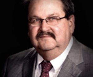 Lafe Smith Hinkle II, 71, of Louisa, Kentucky