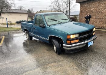 CRUM MAN STEALS TRUCK NEAR  FT. GAY MARATHON, FLEES TO LOUISA