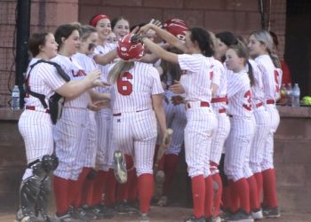 BULLDOGS FINISH MYRTLE BEACH TRIP PERFECT; HOST CLASS 2A ON MONDAY