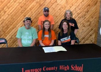 VOLLEYDAWG SENIOR WHITNEY MOORE INKS WITH UPIKE