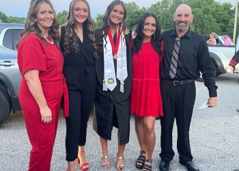 KYLEAH WARD SIGNS TO PLAY VOLLEYBALL AT ALICE LLOYD